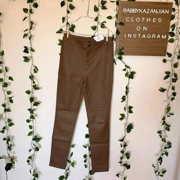 Windsor Pants Faux Pleather NWT - Picture 4 of 10